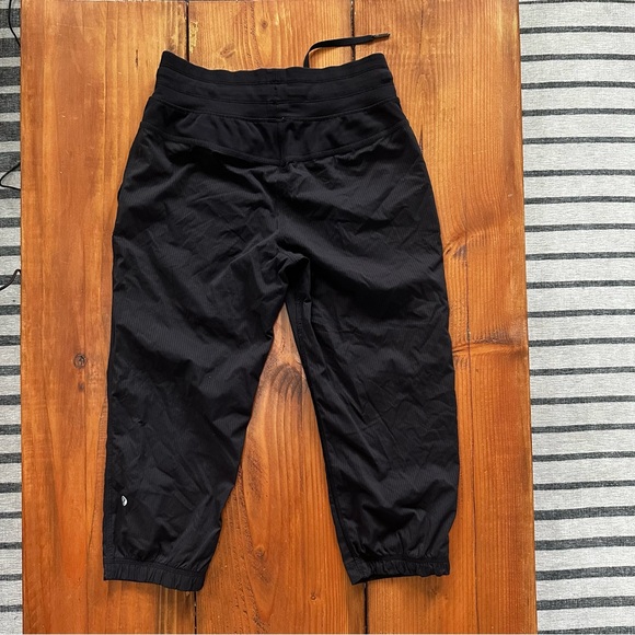 Lululemon Dance Studio Crop - Picture 2 of 13